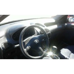 peugeot 206 berlina del año 2000
