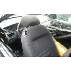 ford focus berlina (cak) del año 2004