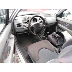 nissan micra (k11) del año 2000