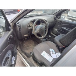 ford fiesta berlina (dx) del año 2002