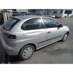 seat ibiza (6l1) del año 2003