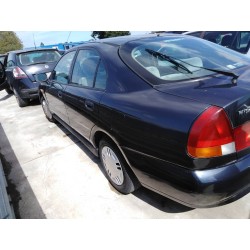 mitsubishi carisma berlina 4 (da0) del año 1996