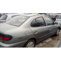 renault megane i berlina hatchback (ba0) del año 1997