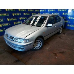 nissan primera berlina (p11) del año 1999
