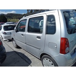 opel agila del año 2002