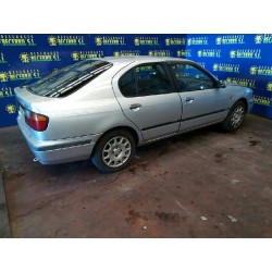 nissan primera berlina (p11) del año 1999