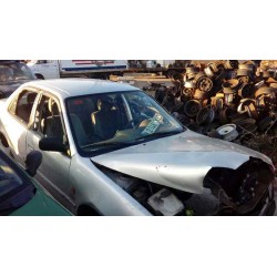 toyota corolla (e11) del año 1999