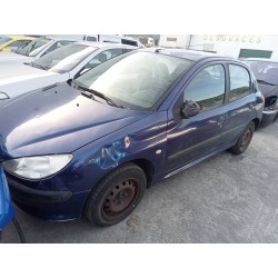 peugeot 206 berlina del año 2000