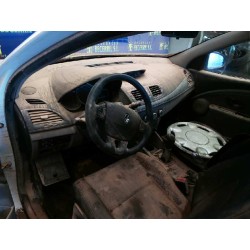 renault megane iii berlina 5 p del año 2010