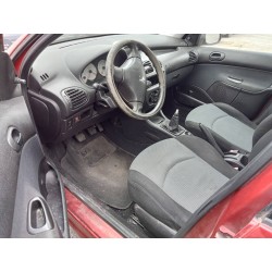 peugeot 206 berlina del año 2004