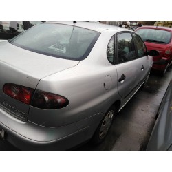seat cordoba berlina (6l2) del año 2003