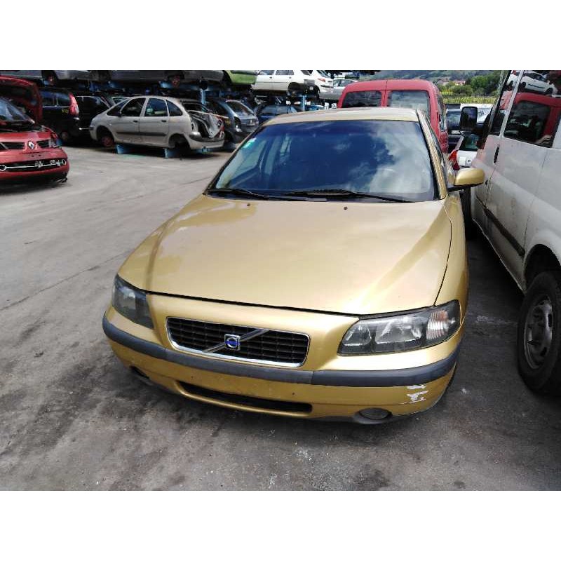 volvo s60 berlina del año 2004