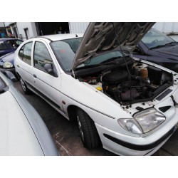 renault megane i berlina hatchback (ba0) del año 1996