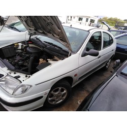 renault megane i berlina hatchback (ba0) del año 1996