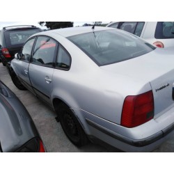 volkswagen passat berlina (3b2) del año 1996