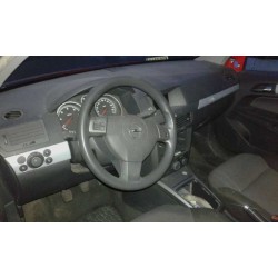 opel astra h berlina del año 2004