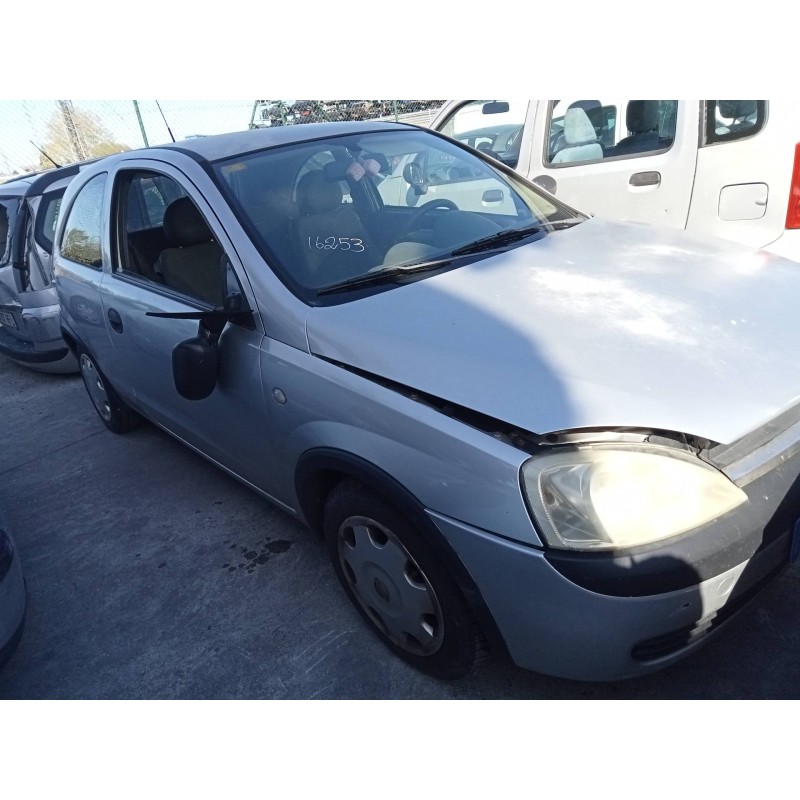 opel corsa c del año 2003