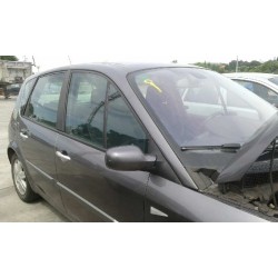 renault scenic ii del año 2004