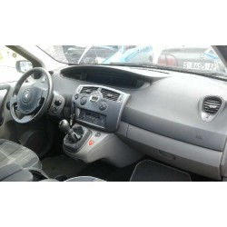 renault scenic ii del año 2004