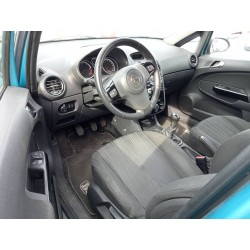 opel corsa d del año 2010