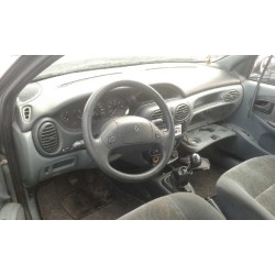 renault megane i classic (la0) del año 1950