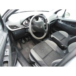 peugeot 207 del año 2007