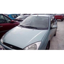 ford focus berlina (cak) del año 2001