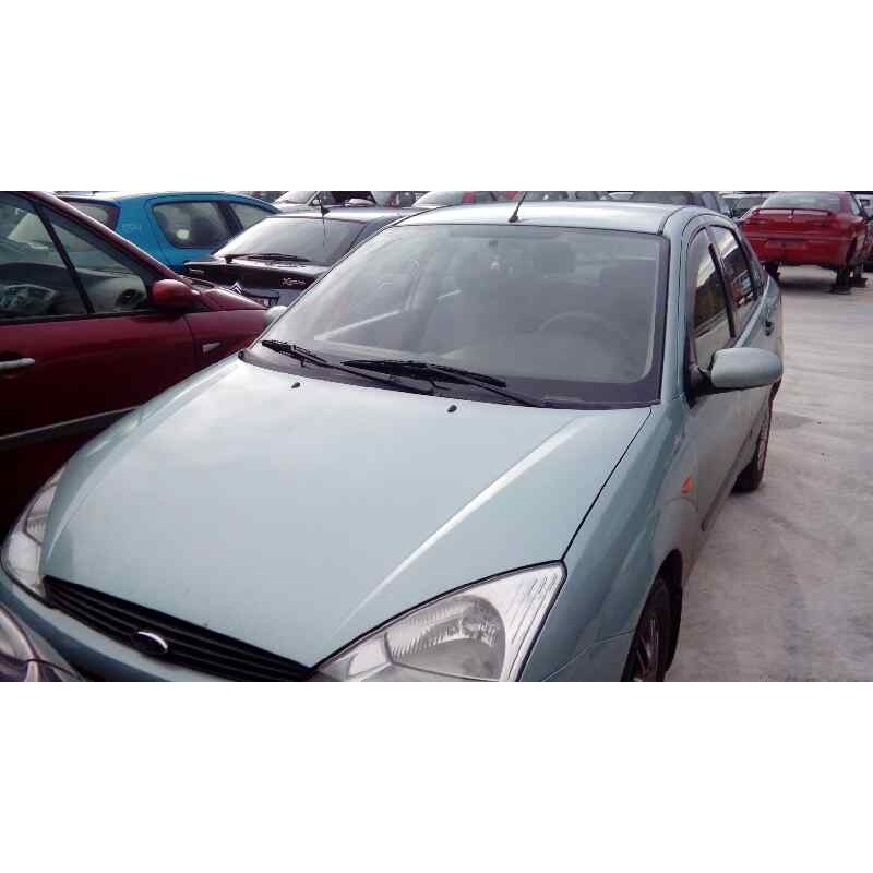 ford focus berlina (cak) del año 2001
