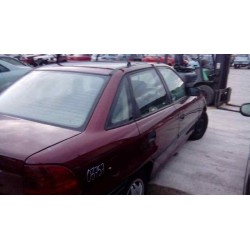 opel astra f berlina del año 1993