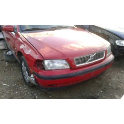 volvo v40 familiar del año 1999