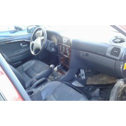 volvo v40 familiar del año 1999