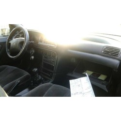ford mondeo berlina/familiar (fd) del año 1993