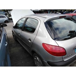 peugeot 206 berlina del año 2001