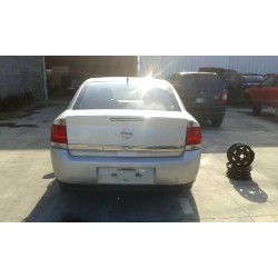 opel vectra c berlina del año 2005