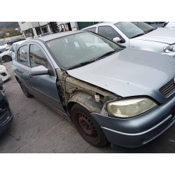 opel astra g berlina del año 2004