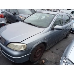 opel astra g berlina del año 2004