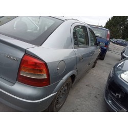 opel astra g berlina del año 2004