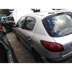 peugeot 206 berlina del año 2000