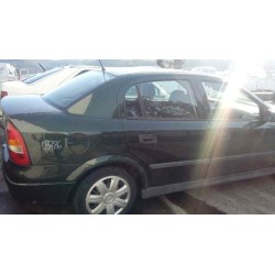 opel astra g berlina del año 2002