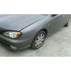 nissan primera berlina (p11) del año 2000