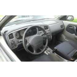 nissan primera berlina (p11) del año 2000