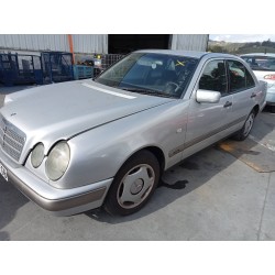 mercedes clase e (w210) berlina diesel del año 2006