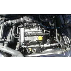 opel corsa b del año 2000