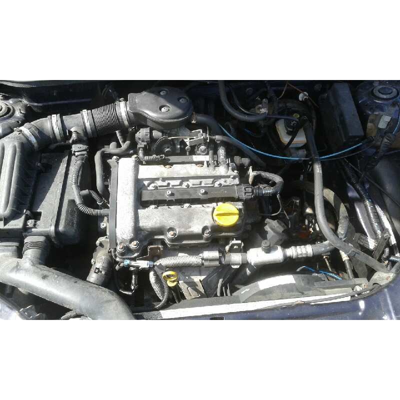 opel corsa b del año 2000
