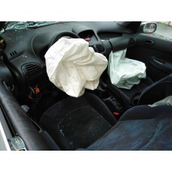 peugeot 206 berlina del año 2000