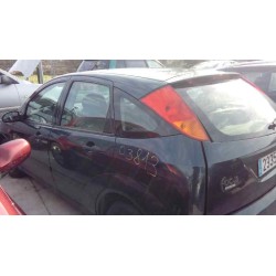 ford focus berlina (cak) del año 2001