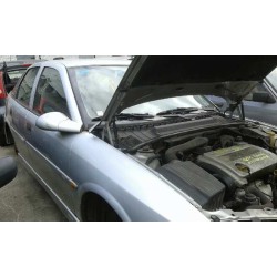 opel vectra b berlina del año 2001