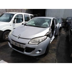renault megane iii berlina 5 p del año 2010