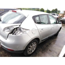 renault megane iii berlina 5 p del año 2010