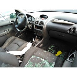 peugeot 206 berlina del año 2002